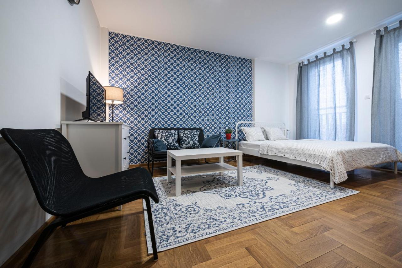 !Promo! Сentral Safe N Sound Studio-Free Private Parking-Fast Wi-Fi Novi Sad Bagian luar foto